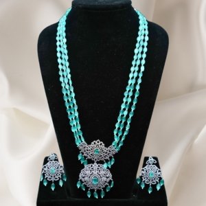 Turquoise Blue Mona Lisa Rani Haar