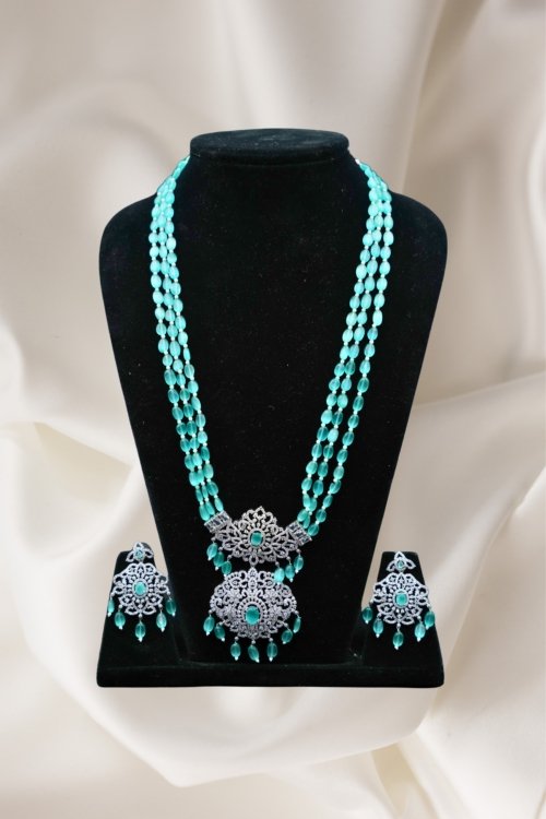 Turquoise Blue Mona Lisa Rani Haar