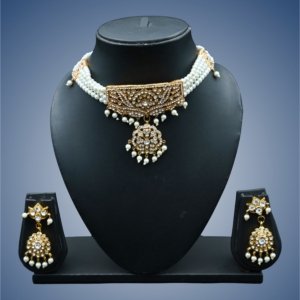 Aafreen AD Pearl Choker Set
