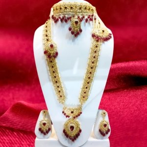 Ruby Regal Bridal Set