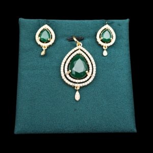 Emerald Elegance Pendant