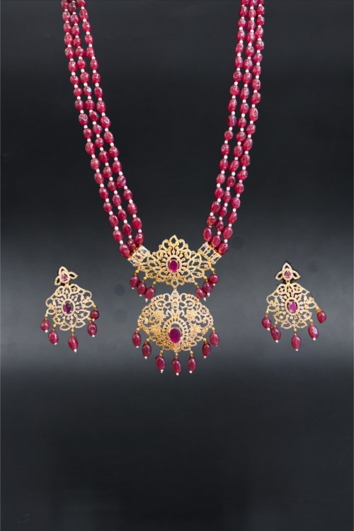 Red Mona Lisa Rani Haar