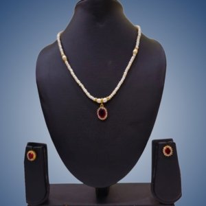 Gulnaar Pearl Ruby Set