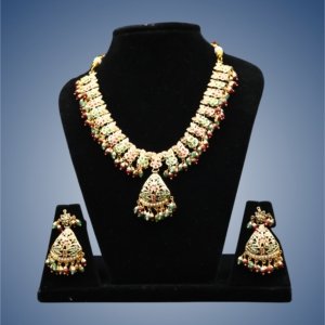 The Royal Golden Grandeur Polki Set
