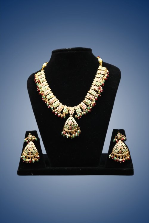 The Royal Golden Grandeur Polki Set
