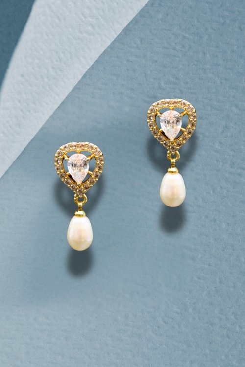 AD earrings White