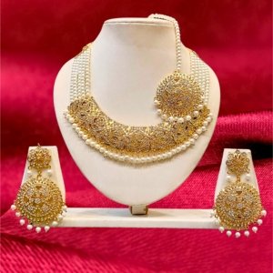  Pearl & Polki Choker