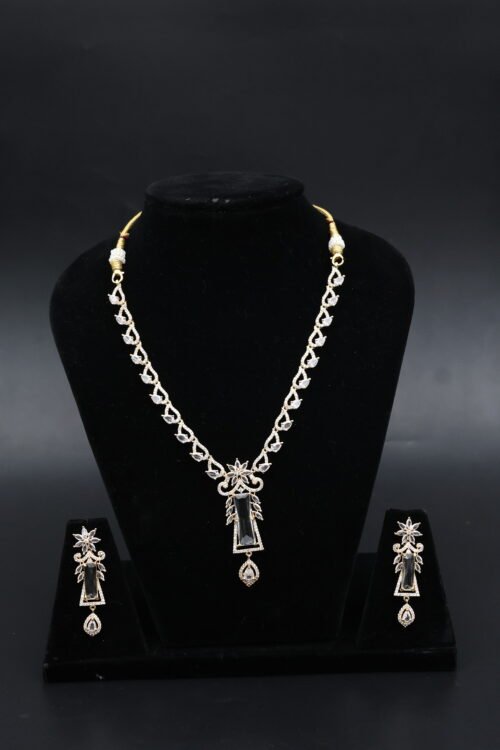AD Pendant Golden - Image 3